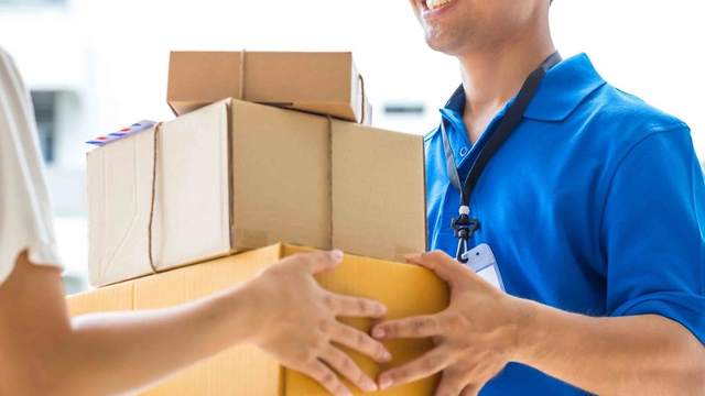 Courier services in Singapore