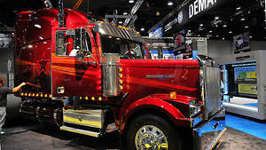 Putting Innovation and Tradition together at 2017 Mid-America Trucking Show